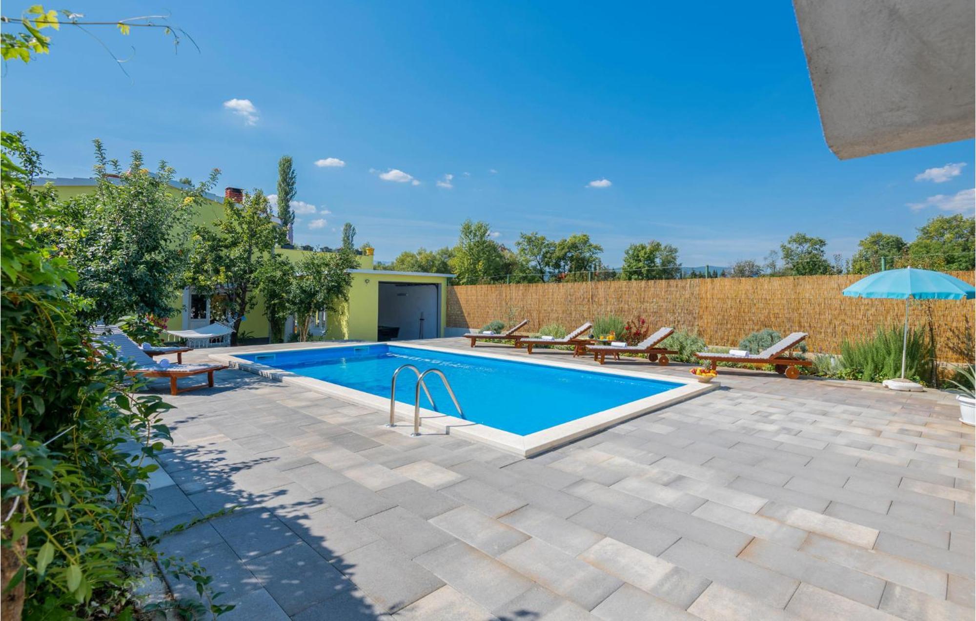 Holiday home Awesome In Glavina Donja With Wifi *